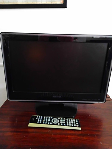 Toshiba 5in lcd flat - 18.5in, screen
